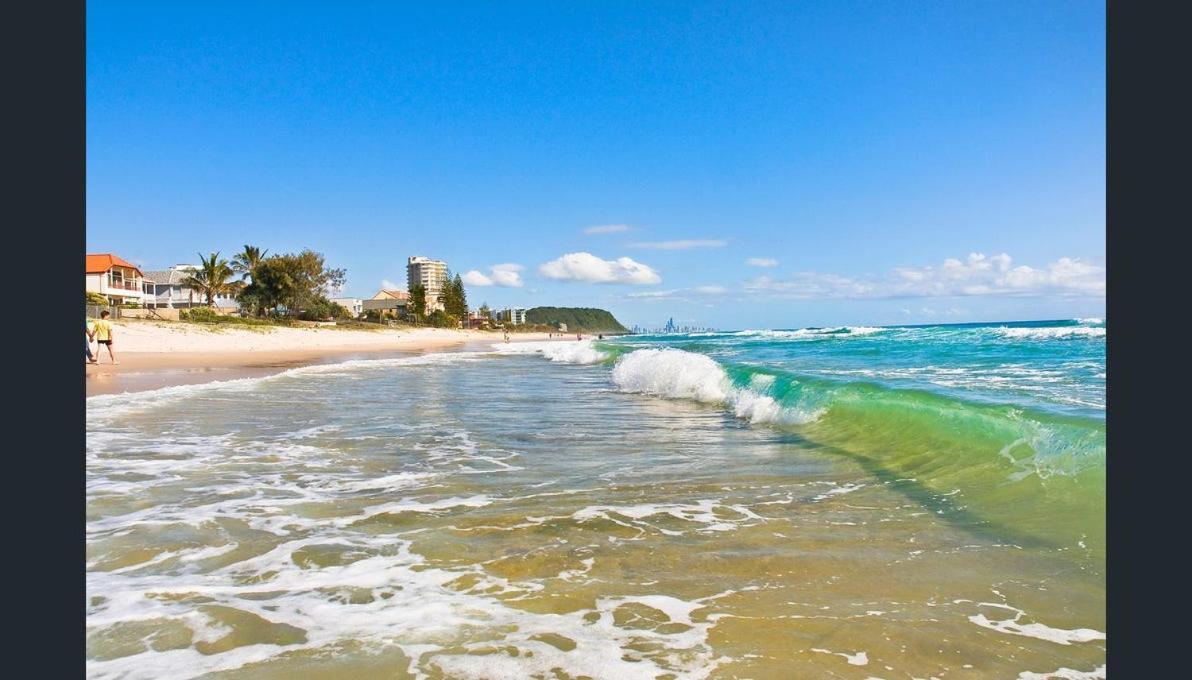 Sunrise On The Beach Gold Coast Exterior photo